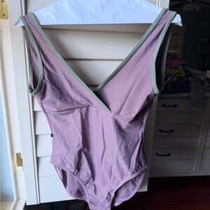 Imperfect Pointes leotard